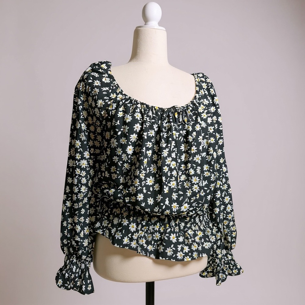 H&M Floral Black Daisy On or Off Shoulder Blouse